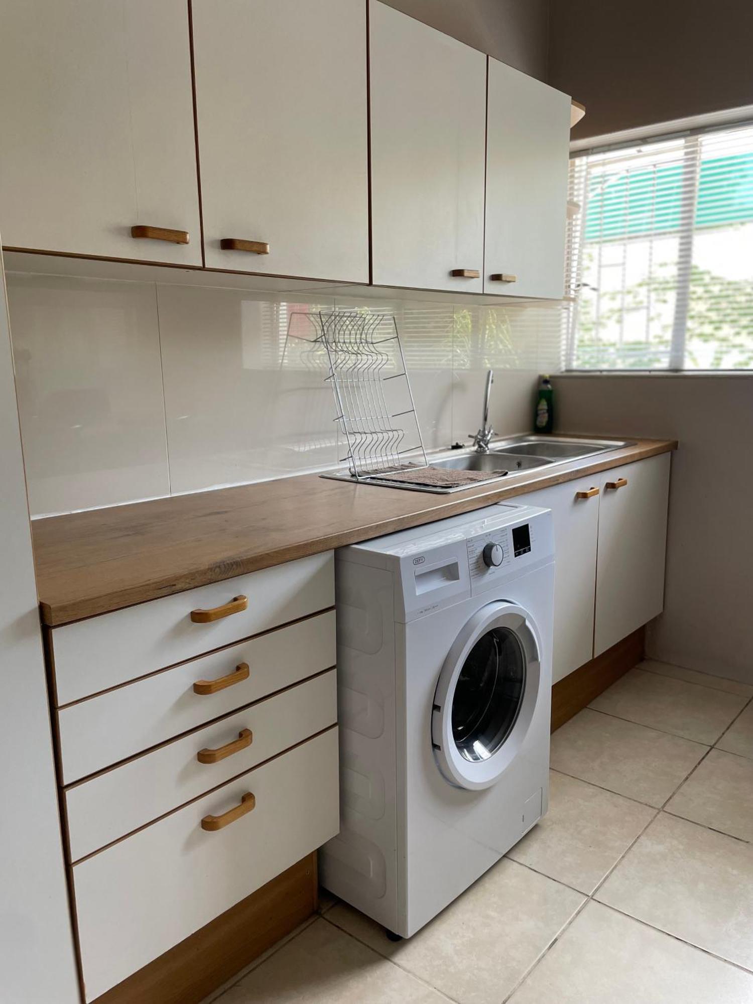 Stern Self Catering Apartments Windhoek Exterior foto