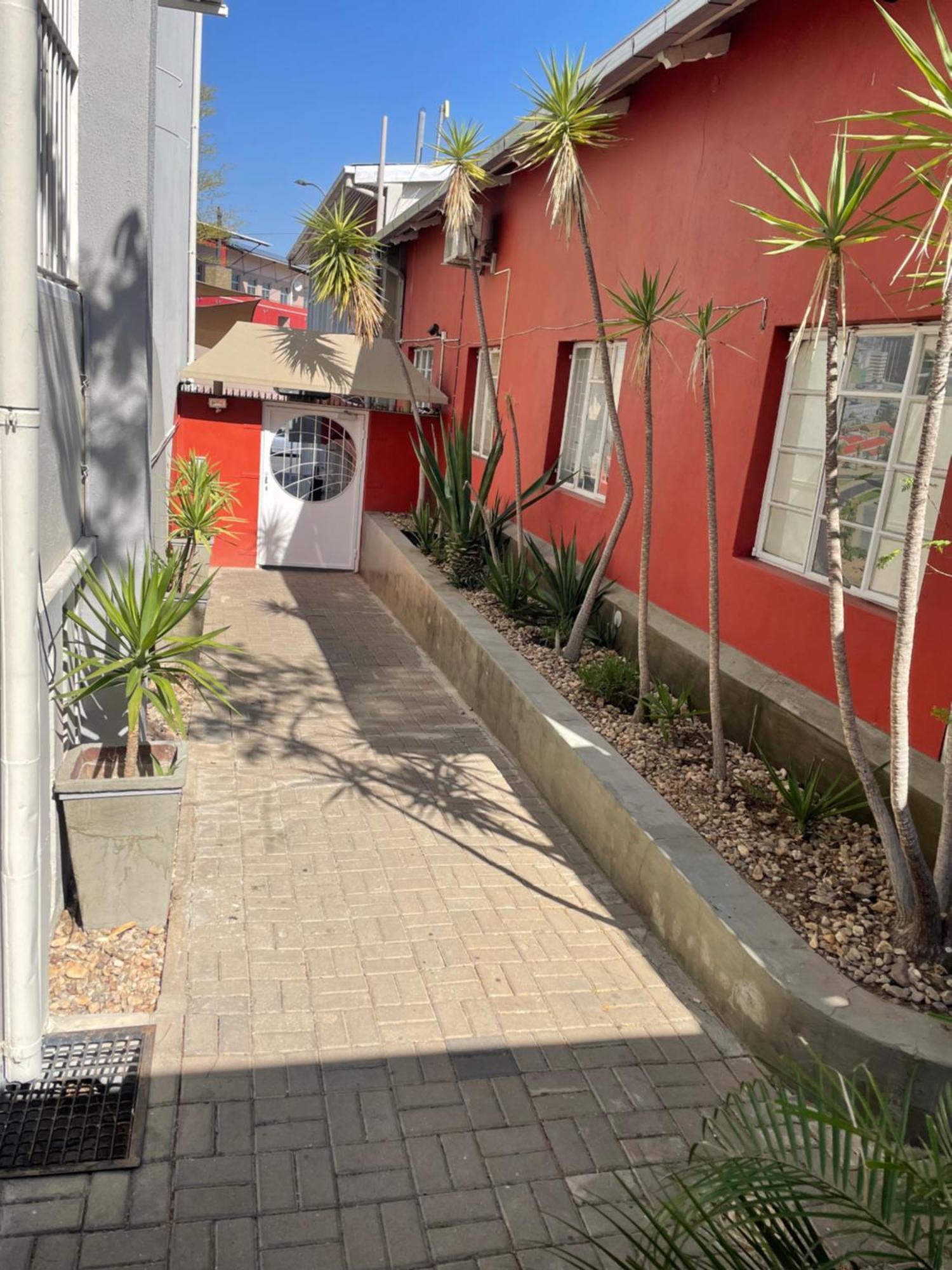 Stern Self Catering Apartments Windhoek Exterior foto
